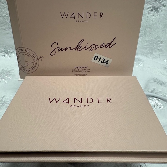 Wander Beauty Other - Wander Beauty Getaway Eye & Face Palette in Sun-kissed